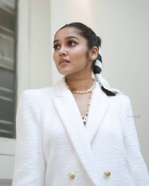 Anikha Surendran (aka) Anikhaa Surendran