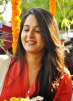 Anushka Shetty (aka) Actress Anushka Shetty