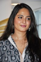 Anushka Shetty (aka) Actress Anushka Shetty