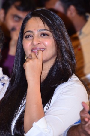 Anushka Shetty (aka) Actress Anushka Shetty