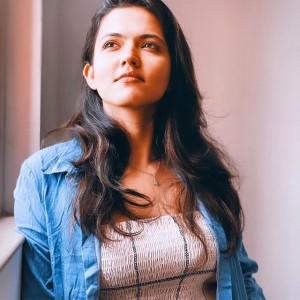 Aparna Das (aka) Aparna