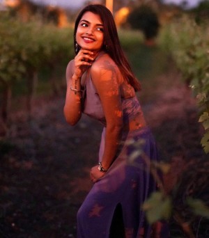 Ashna Zaveri (aka) Actress Ashna Zaveri