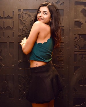 Ashna Zaveri (aka) Actress Ashna Zaveri