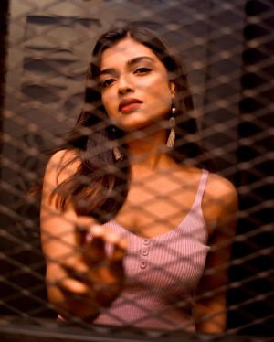 Ashna Zaveri (aka) Actress Ashna Zaveri