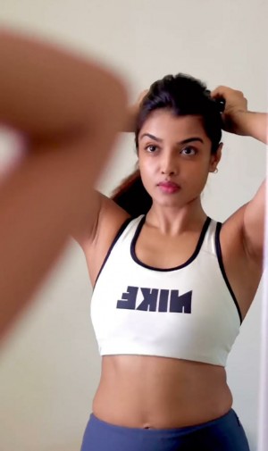 Ashna Zaveri (aka) Actress Ashna Zaveri