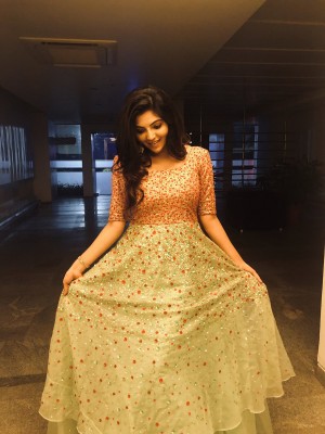 Athulya Ravi (aka) AthulyaRavi