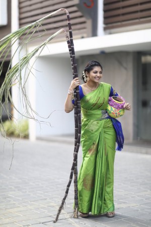 Athulya Ravi (aka) AthulyaRavi