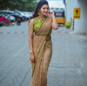 Athulya Ravi (aka) AthulyaRavi