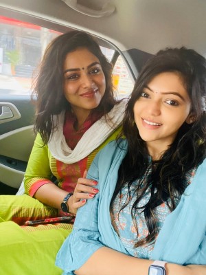 Athulya Ravi (aka) AthulyaRavi