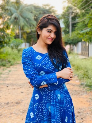 Athulya Ravi (aka) AthulyaRavi