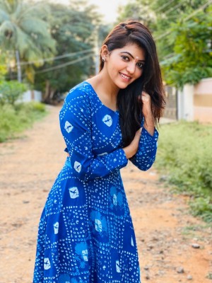 Athulya Ravi (aka) AthulyaRavi