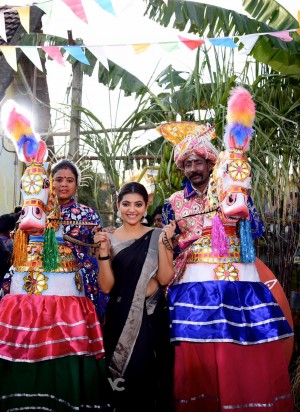 Athulya Ravi (aka) AthulyaRavi