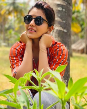 Athulya Ravi (aka) AthulyaRavi