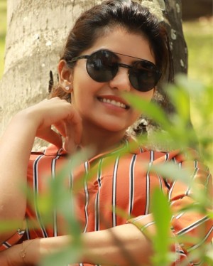 Athulya Ravi (aka) AthulyaRavi