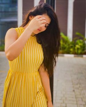 Athulya Ravi (aka) AthulyaRavi