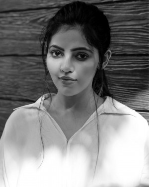 Athulya Ravi (aka) AthulyaRavi