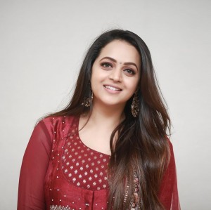 Bhavana (aka) Bavana