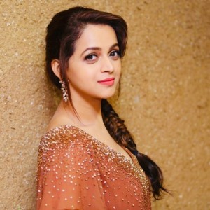 Bhavana (aka) Bavana