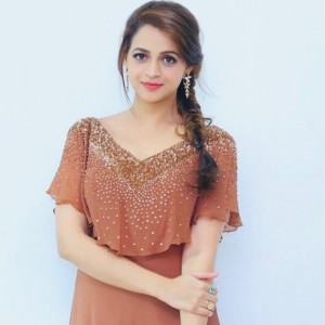 Bhavana (aka) Bavana