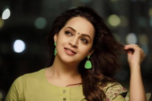 Bhavana (aka) Bavana