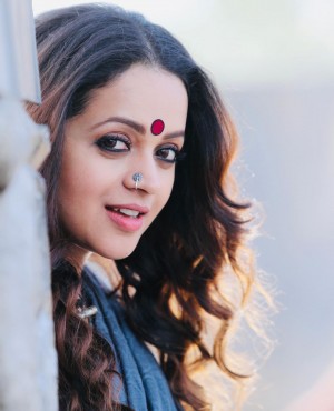 Bhavana (aka) Bavana