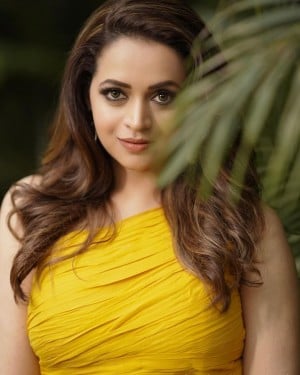 Bhavana (aka) Bavana