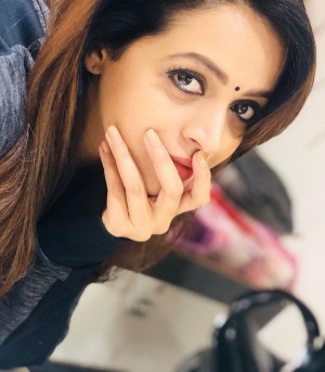 Bhavana (aka) Bavana