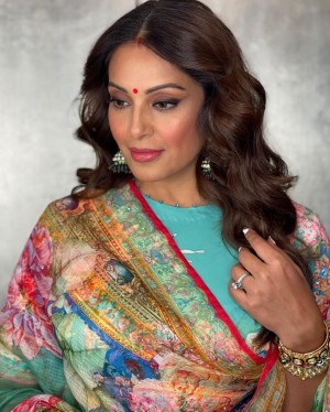 Bipasha Basu (aka) BipashaBasu