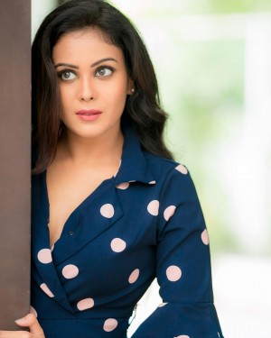 Chandini Tamilarasan (aka) ChandiniTamilarasan