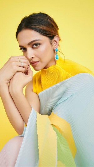 Deepika Padukone (aka) Deepika