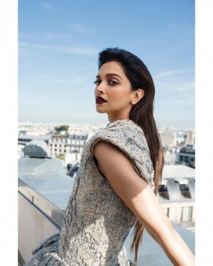 Deepika Padukone (aka) Deepika