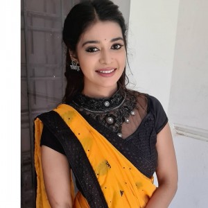 Dharsha Gupta (aka) Dharsha Guptaa