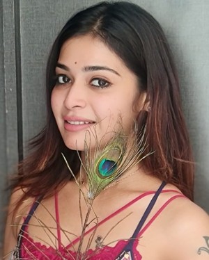 Dharsha Gupta (aka) Dharsha Guptaa