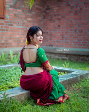 Dharsha Gupta (aka) Dharsha Guptaa