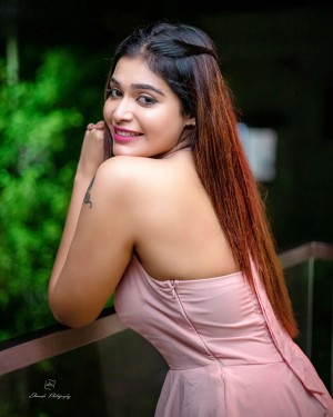 Dharsha Gupta (aka) Dharsha Guptaa