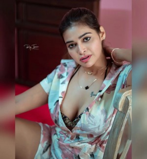 Dharsha Gupta (aka) Dharsha Guptaa