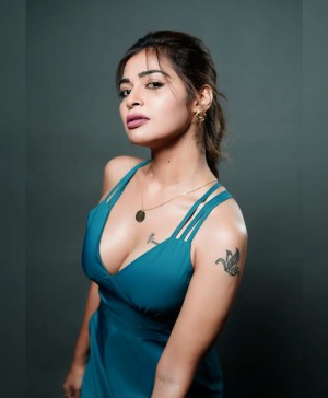 Dharsha Gupta (aka) Dharsha Guptaa