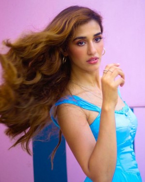 Disha Patani (aka) Disha