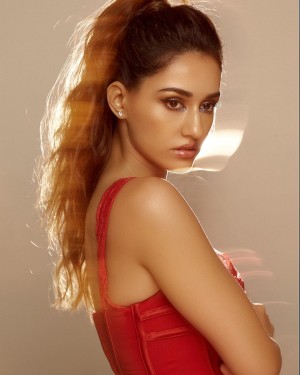 Disha Patani (aka) Disha