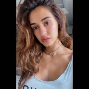 Disha Patani (aka) Disha