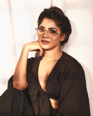 Divya Bharathi (aka) Divyaa