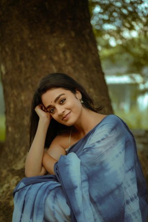 Gayathrie (aka) Gayathrie Shankar