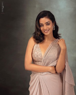 Gayathrie (aka) Gayathrie Shankar