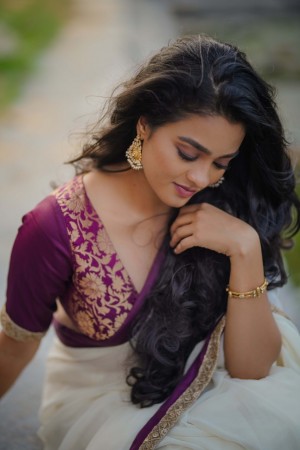 Gayathrie (aka) Gayathrie Shankar