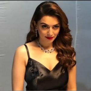 Hansika Motwani (aka) Actress Hansika