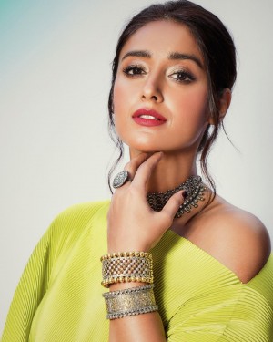 Ileana (aka) Ileana D'Cruz