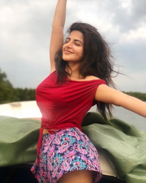 Iswarya Menon (aka) Iswaryaa Menon