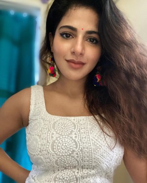 Iswarya Menon (aka) Iswaryaa Menon