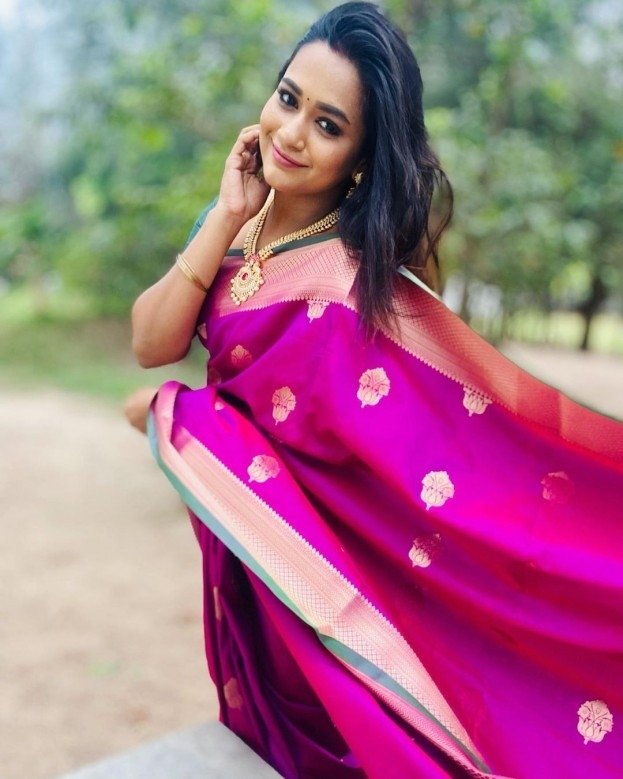 Kaavya Arivumani (aka) Kavya Arivumani photos stills & images