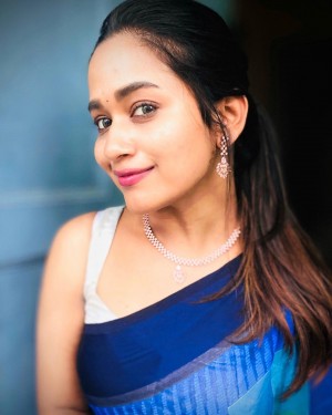 Kaavya Arivumani (aka) Kavya Arivumani